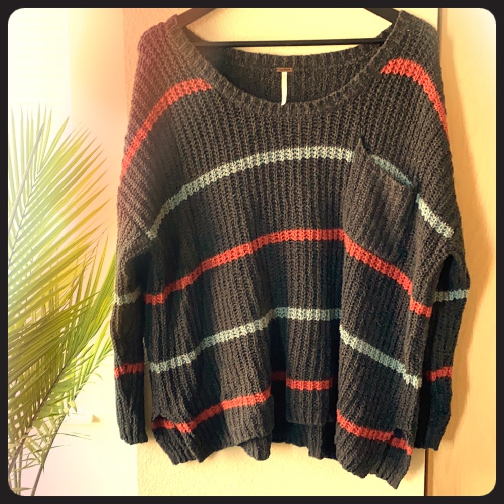 Free people sweater 🌿